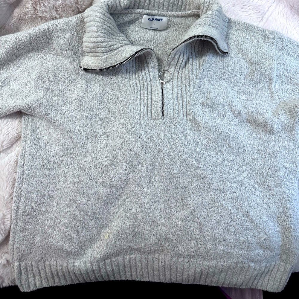 Old Navy sweater